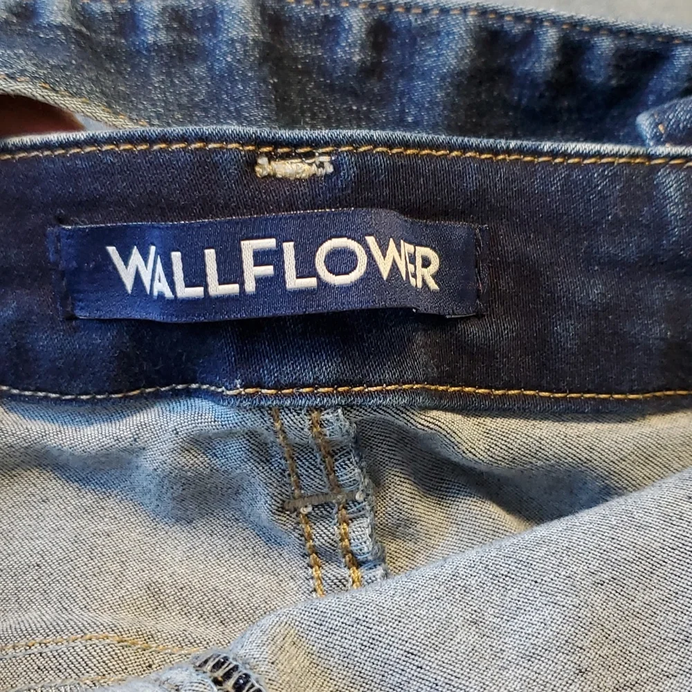Wallflower InstaSoft Denim Overalls - Picture 7 of 9